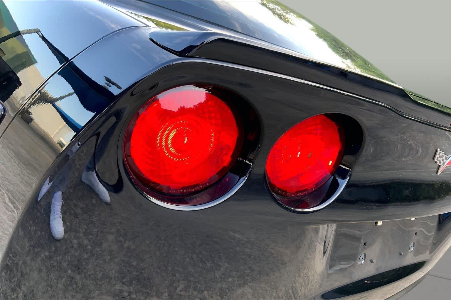 Used 2009 Black Chevrolet Z06 w/3LZ image 27