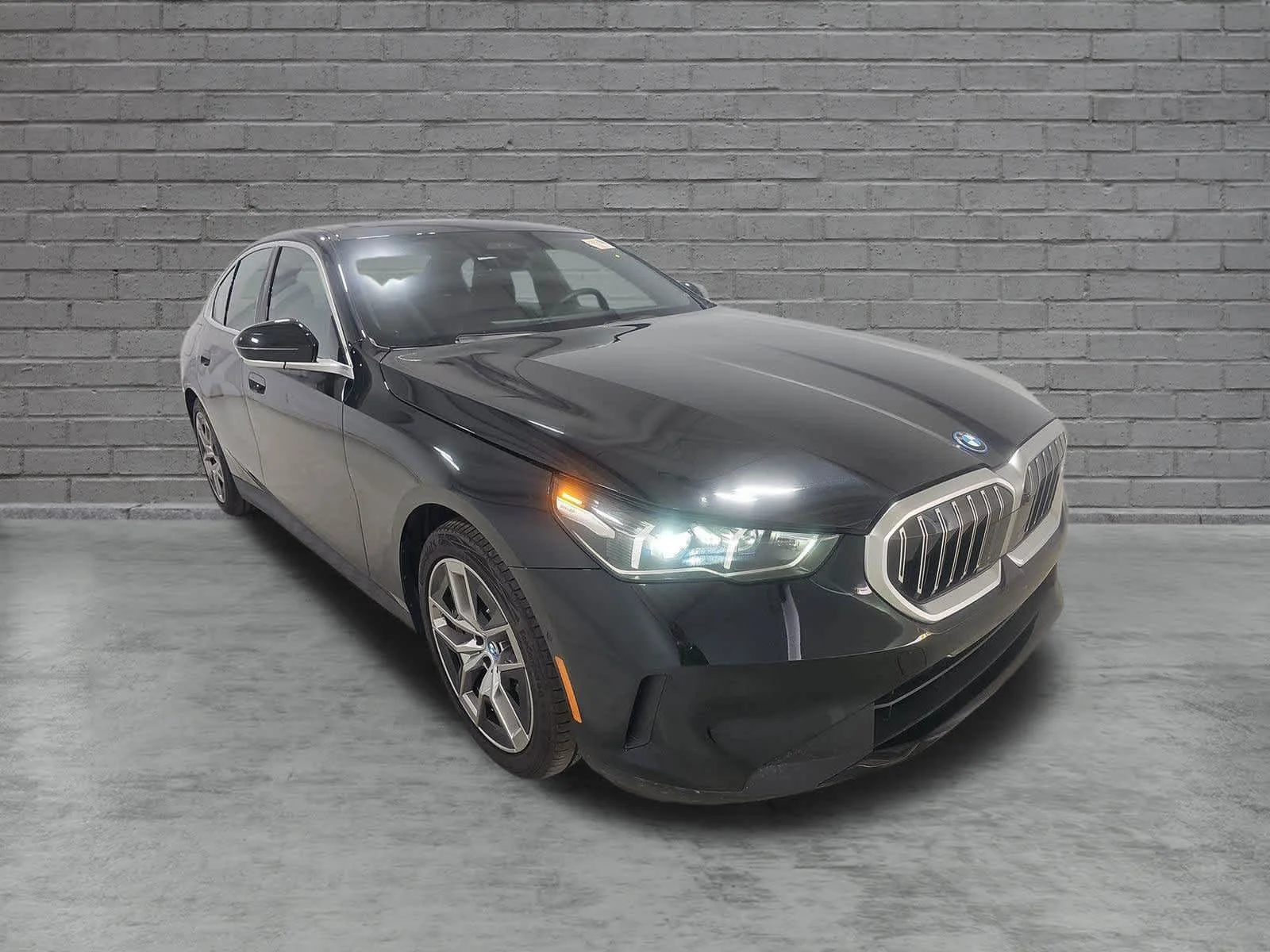 Certified Used 2025 Black Sapphire Metallic BMW xDrive40 image 3