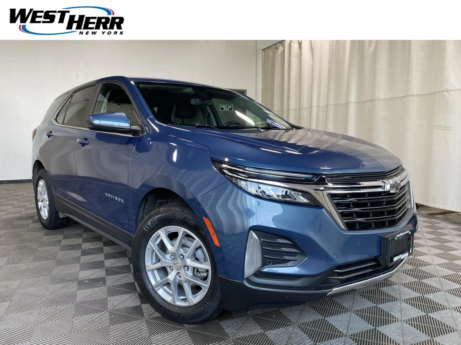 Used 2024 Lakeshore Blue Metallic Chevrolet LT image 1