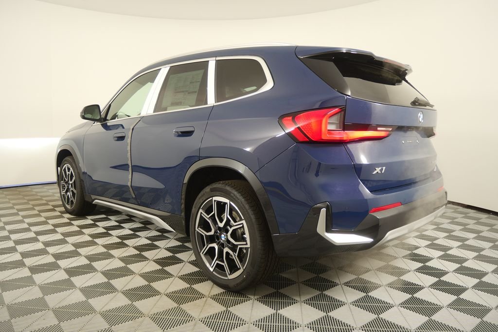 Used 2026 Night Dusk Blue Metallic BMW xDrive28i image 3
