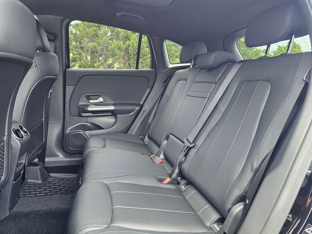 New 2026 Night Black Mercedes-Benz GLA 250 image 19