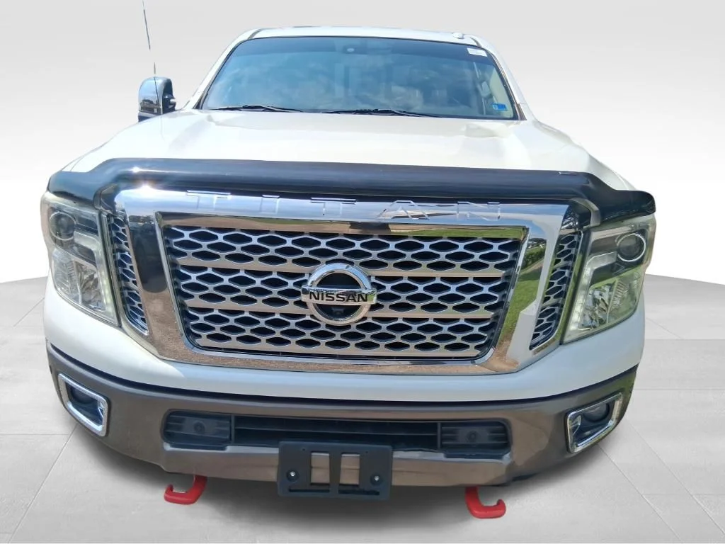 Used 2016 White Nissan Platinum Reserve image 15