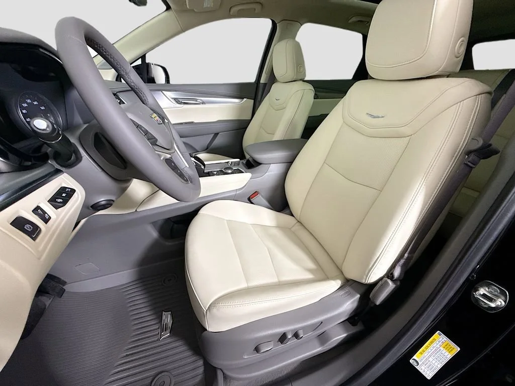 2025 Cadillac XT5 Premium Luxury - Photo 21