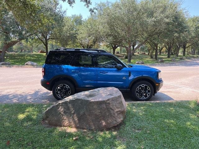 New 2025 Velocity Blue Metallic Ford Outer Banks® image 67