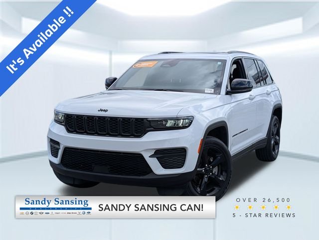 Used 2023 White Jeep Altitude X image 1