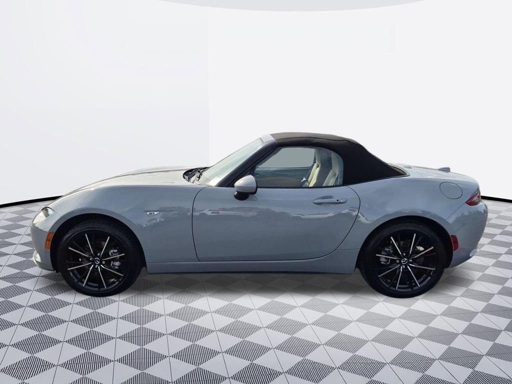 Certified Used 2024 Aero Gray Mazda Grand Touring image 2