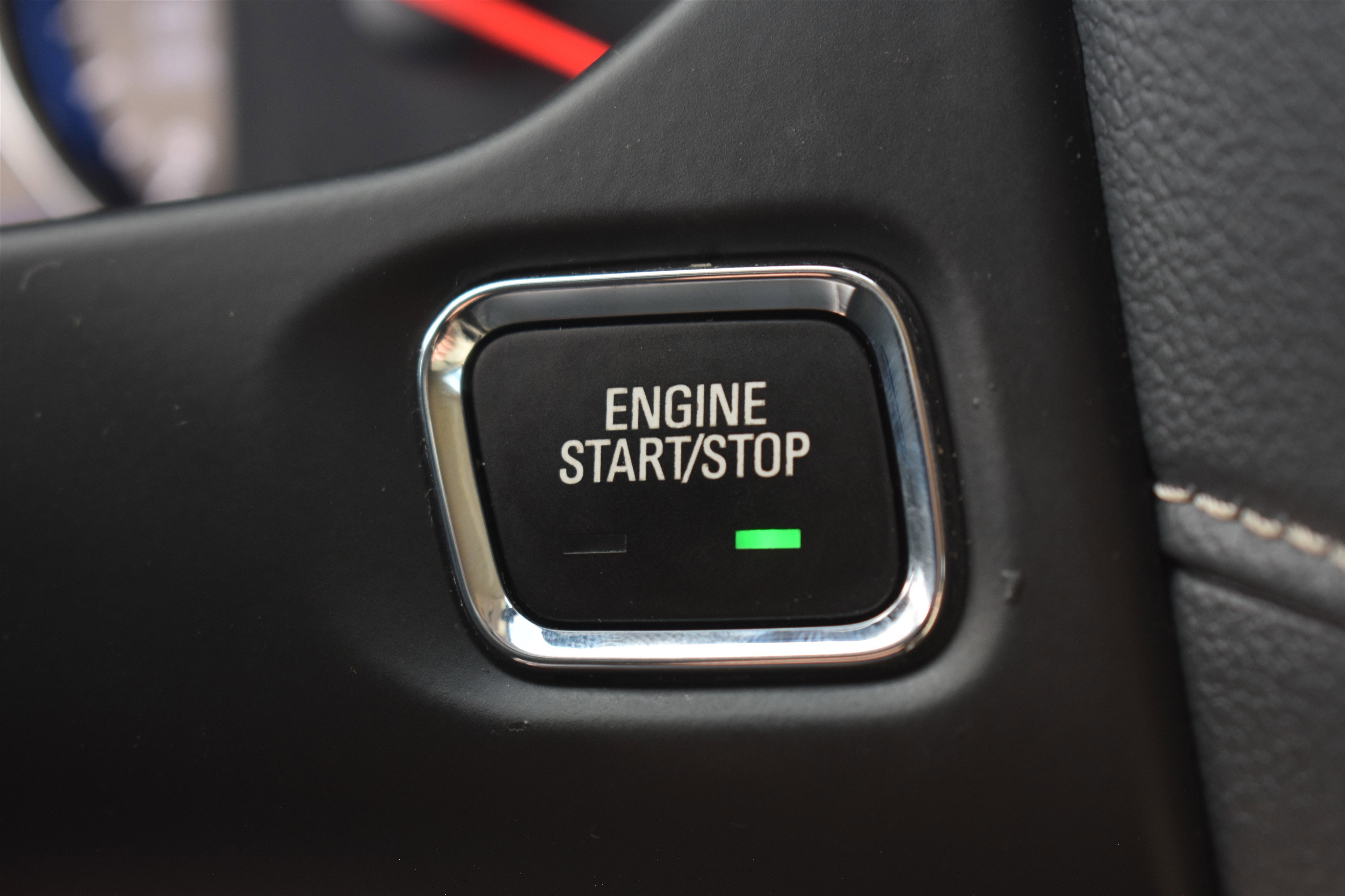 Used 2023 Summit White GMC Denali image 31