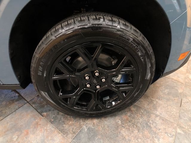 New 2026 Azure Gray Metallic Tri-Coat Ford XLT image 9