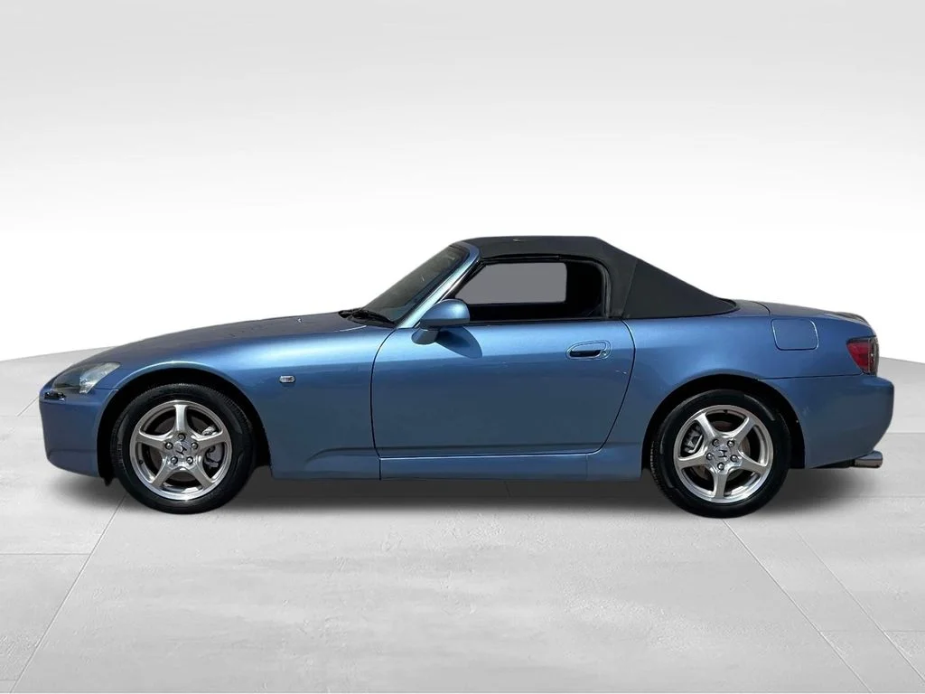 Used 2002  Honda S2000 image 5