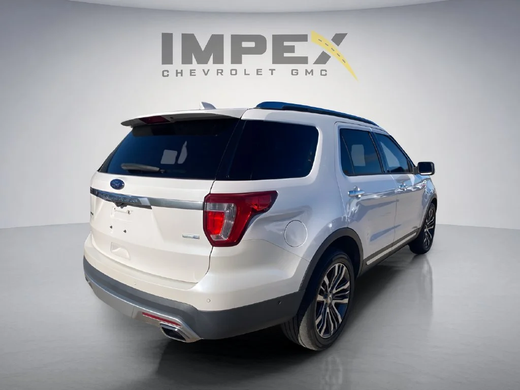 Used 2017 White Ford Platinum image 5