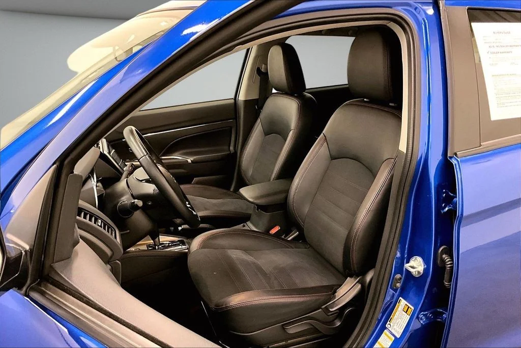 Used 2024 Blue Mitsubishi 2.0 SE image 21