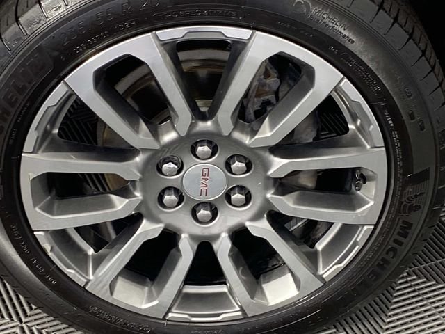 Used 2023 White GMC Denali image 36
