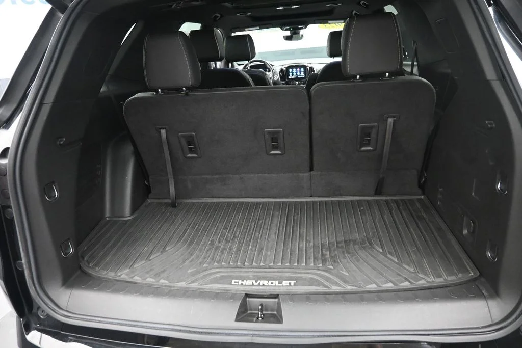 Used 2023 Black Chevrolet Premier image 11
