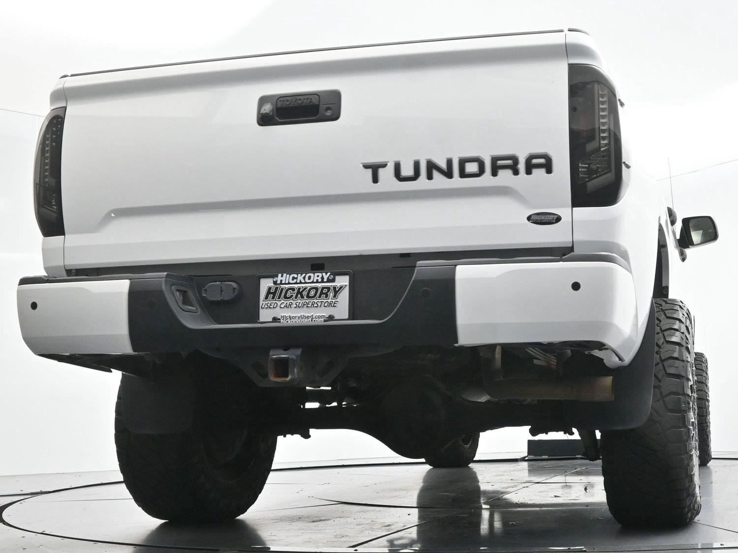 Used 2019 Super White Toyota SR5 image 44