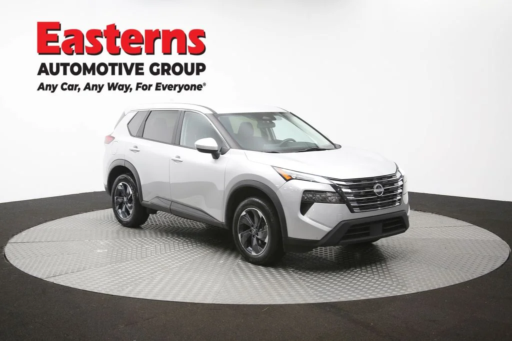 Used 2024 Silver Nissan SV image 48