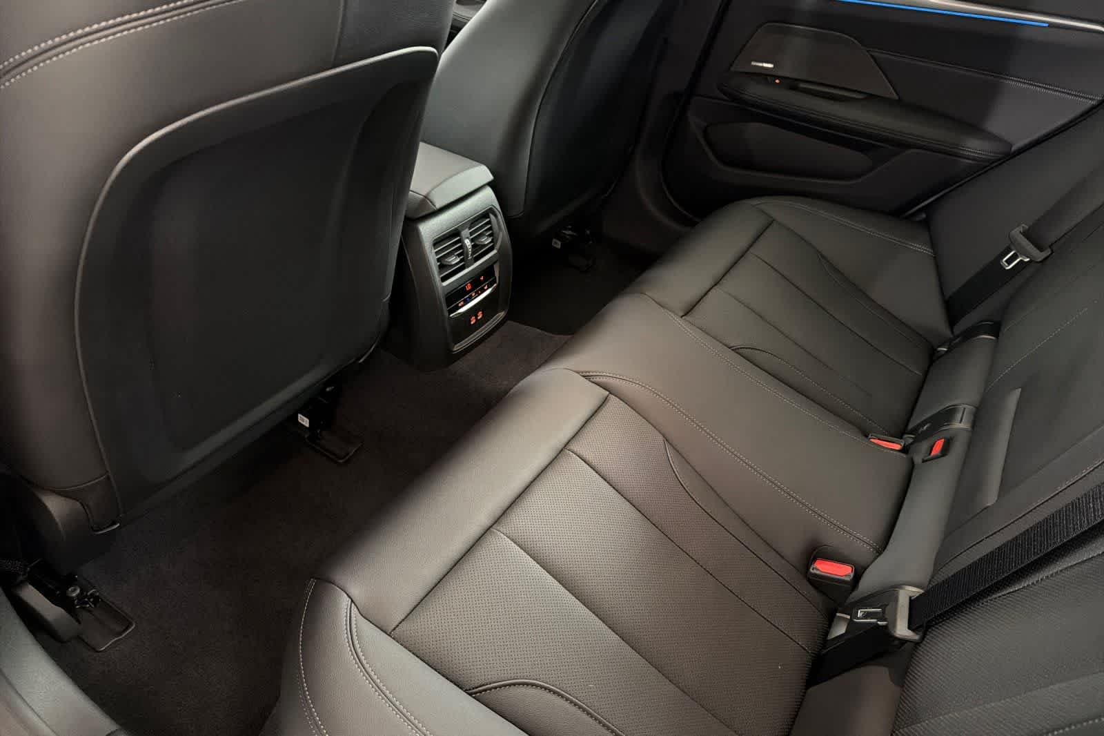 New 2026 Brooklyn Grey Metallic BMW xDrive40 image 4