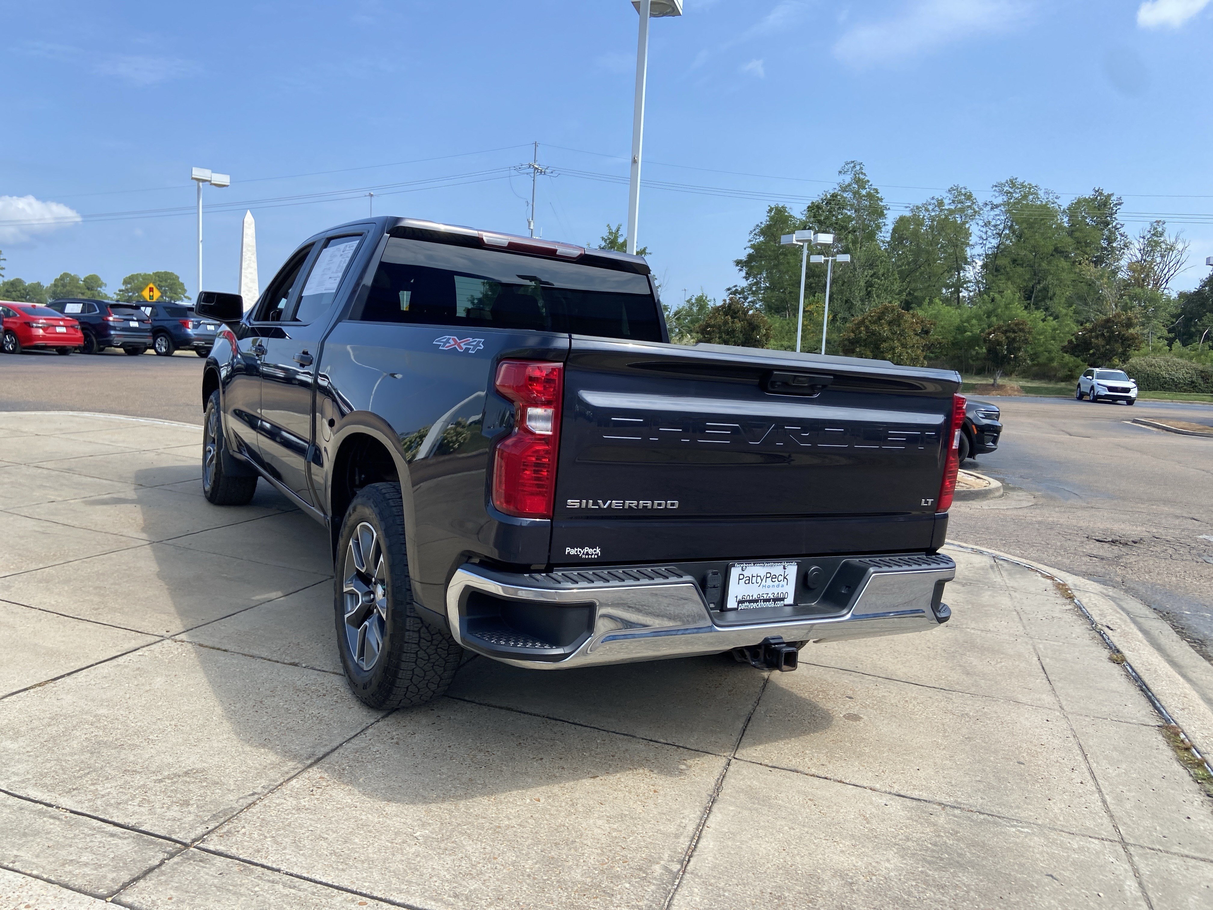 Used 2023 Dark Ash Metallic Chevrolet LT image 11