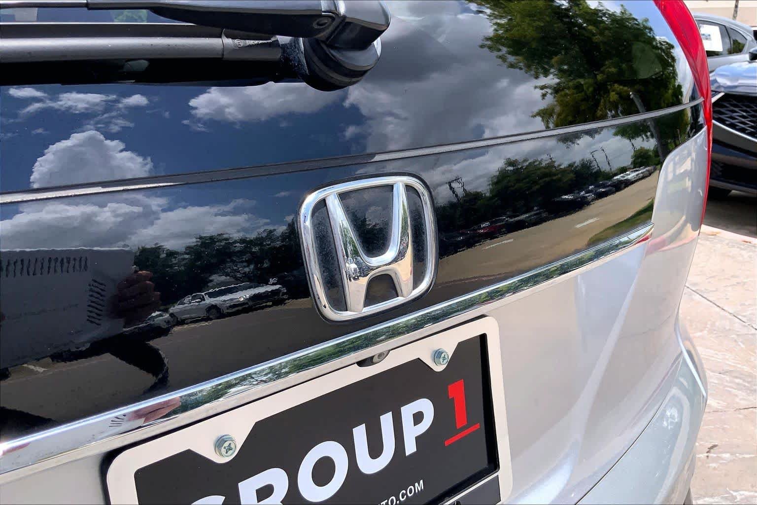Used 2014 Alabaster Silver Metallic Honda EX-L image 30
