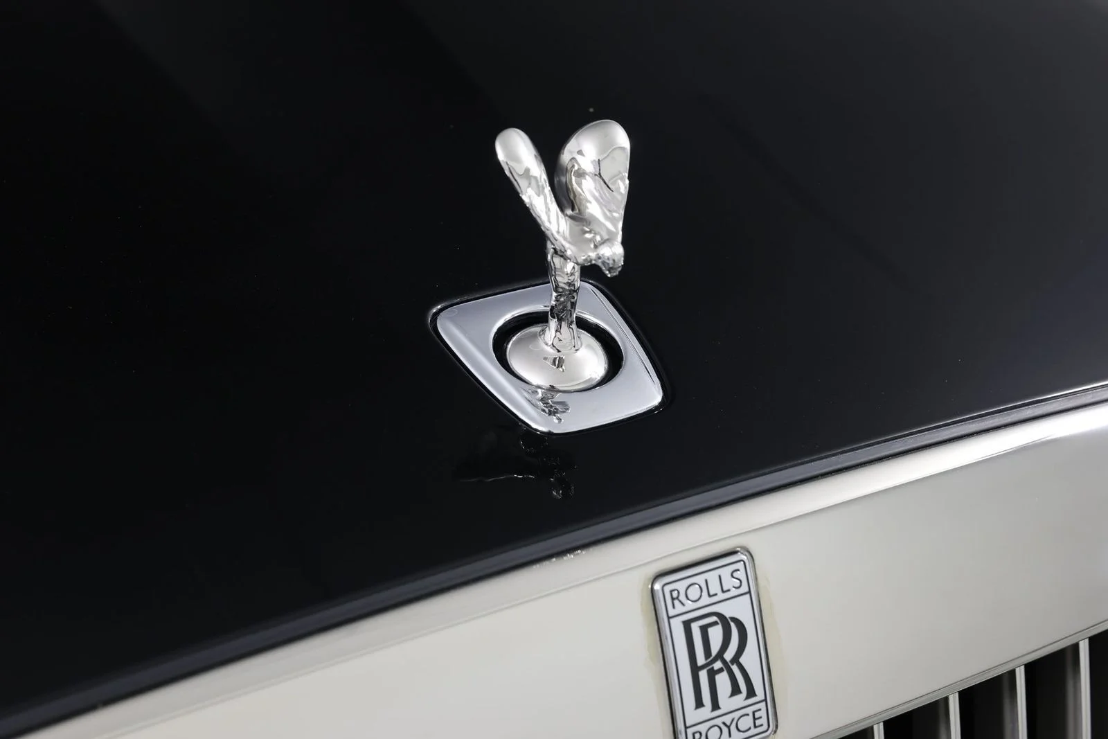 New 2026 Black Diamond Rolls-Royce  image 31