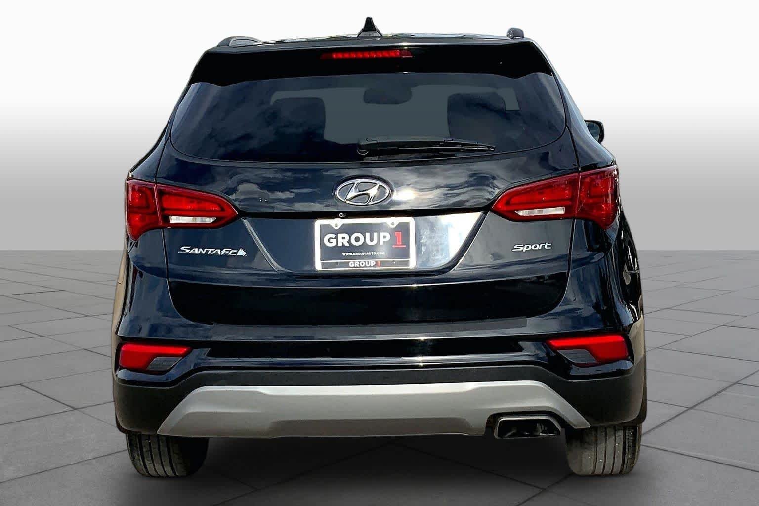 Used 2017 Twilight Black Hyundai 2.4L image 5