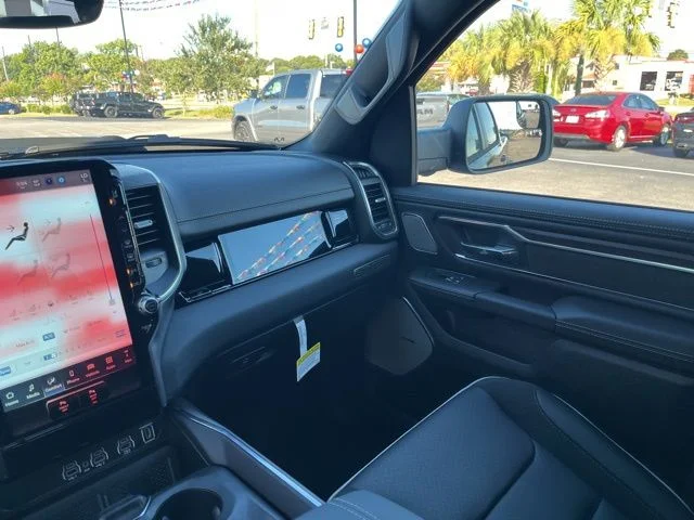 2026 RAM 1500 Laramie - Photo 17