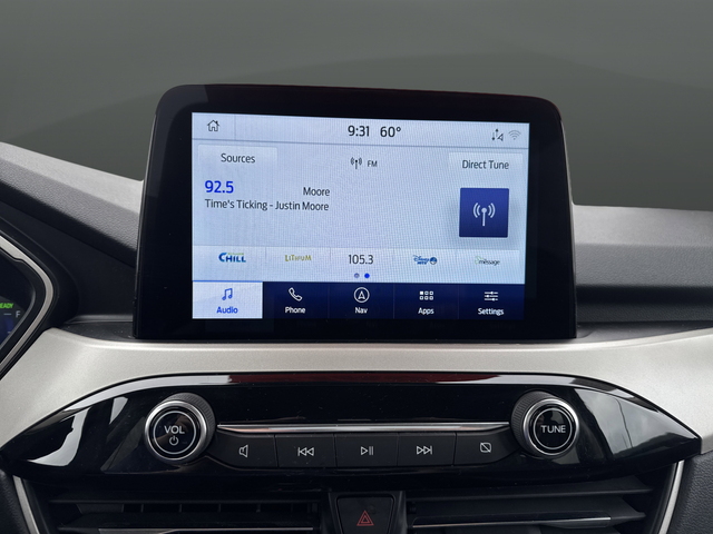 Used 2020 Star White Metallic Tri-Coat Ford SE Sport Hybrid image 20