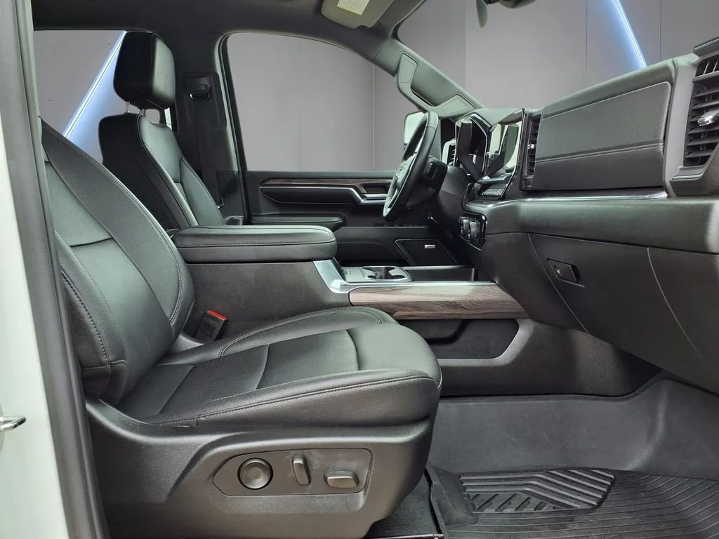 2024 Chevrolet Silverado 2500HD LTZ - Photo 14