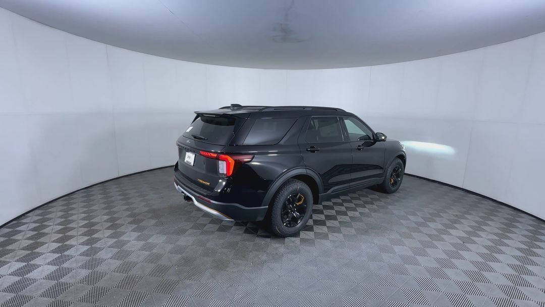 New 2026 Agate Black Metallic Ford Tremor image 8