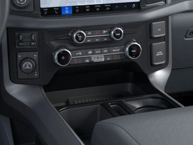 2025 Ford F-150 XLT - Photo 15
