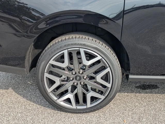 New 2026 Agate Black Metallic Ford MAX Platinum® image 11