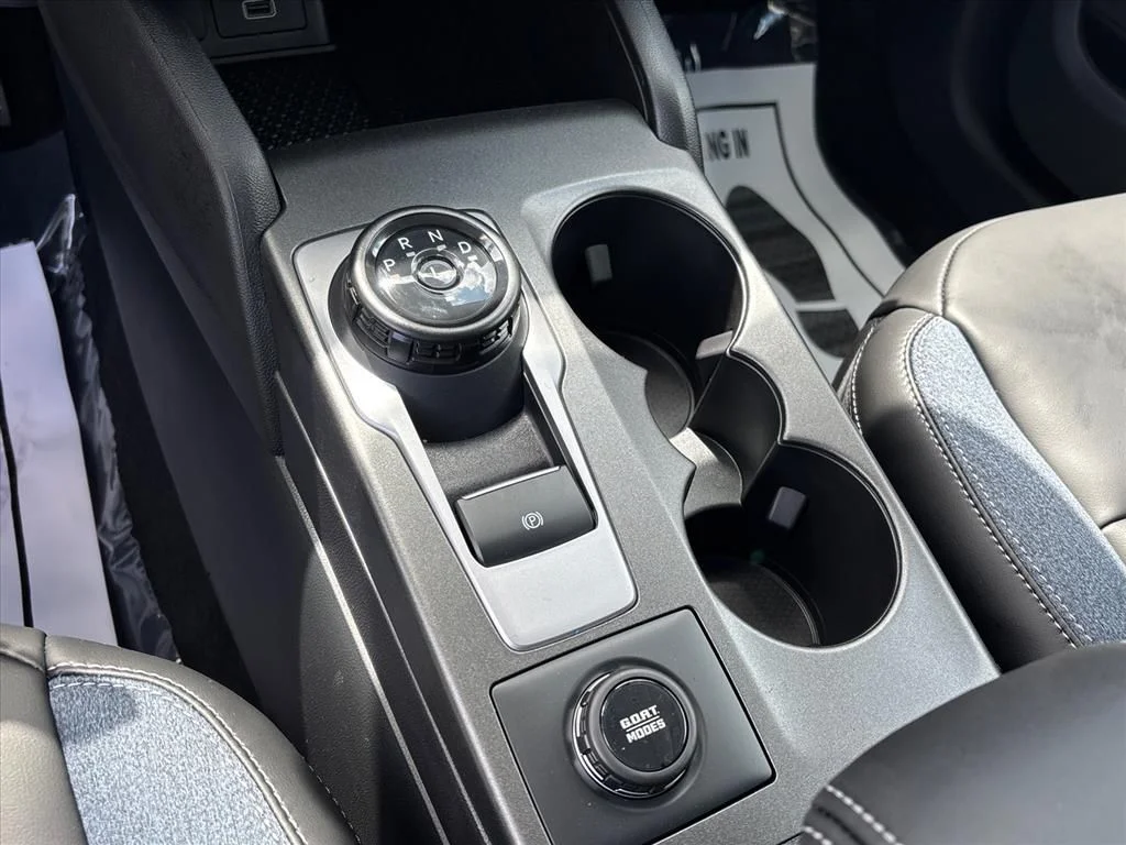 New 2026 Space White Metallic Ford Outer Banks® image 37