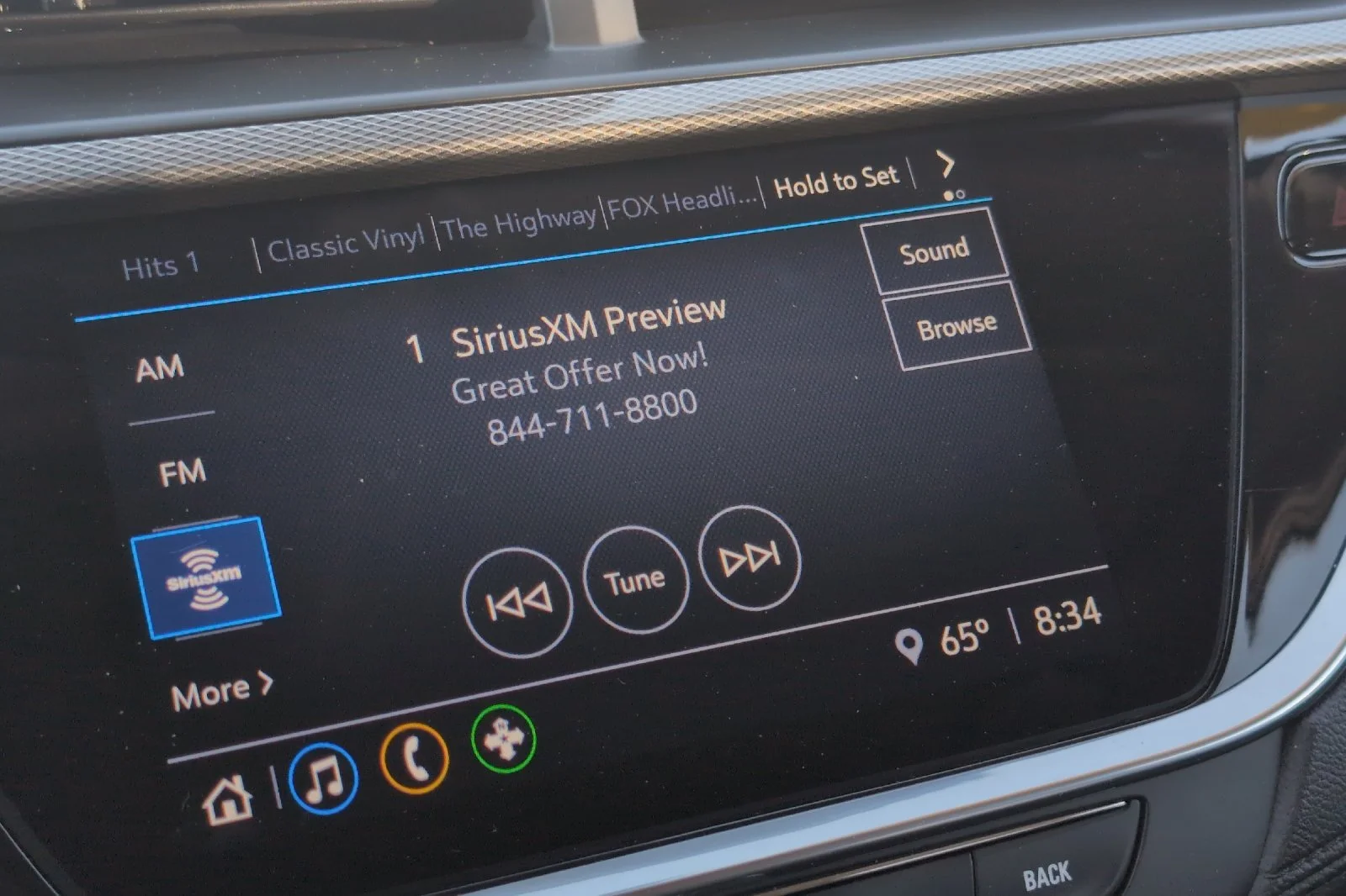 Used 2023 SUMMIT WHITE Buick Preferred image 19