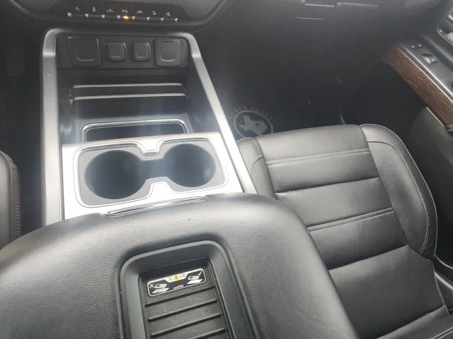 Used 2018 Red GMC Denali image 17
