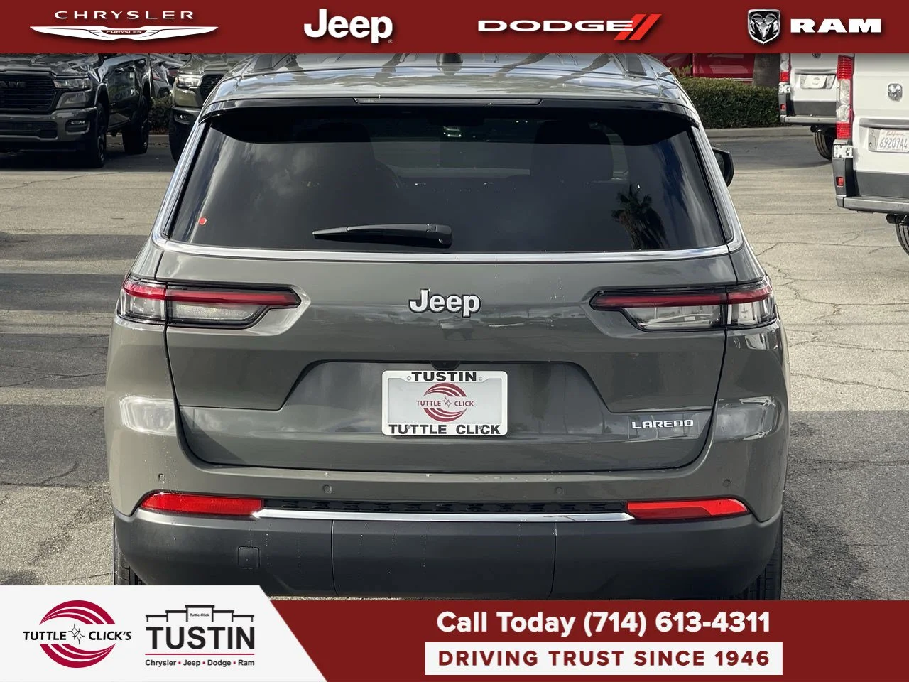 New 2027 Sting-Gray Clear-Coat Paint Jeep Laredo X image 11