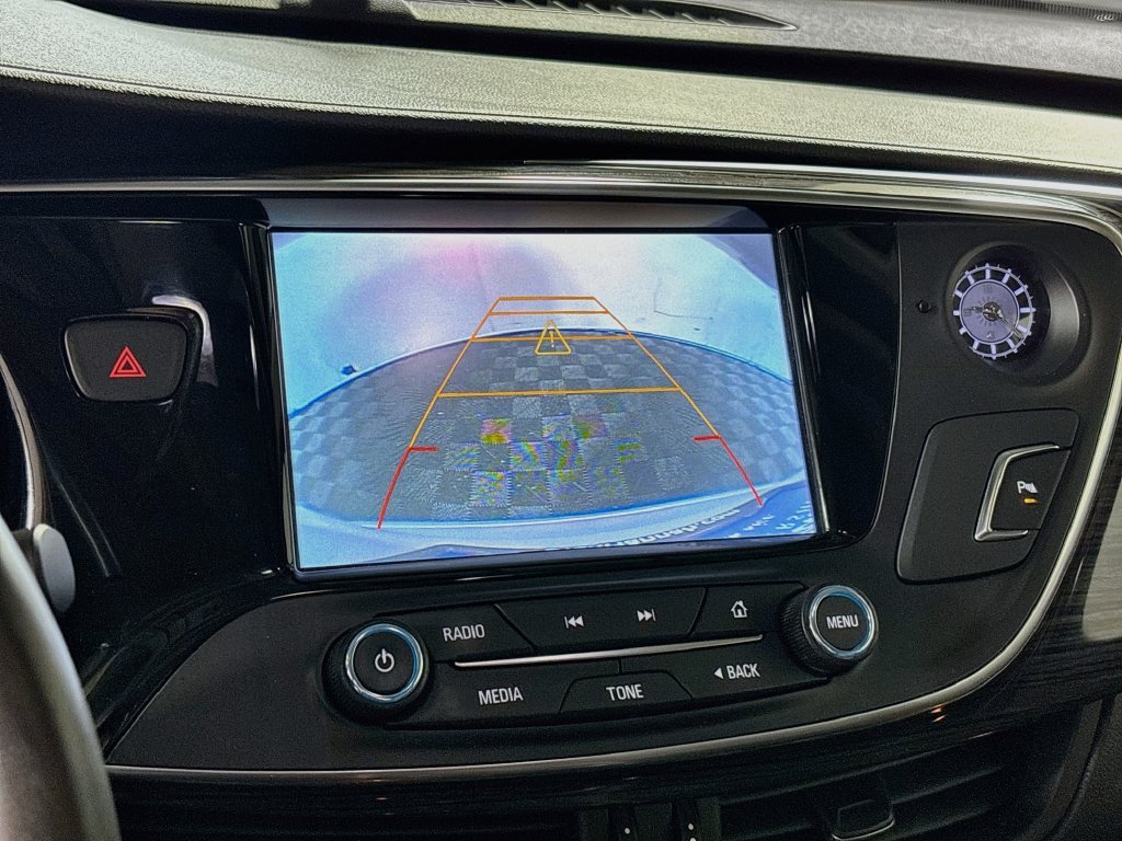 Used 2018 Silver Buick Essence image 16