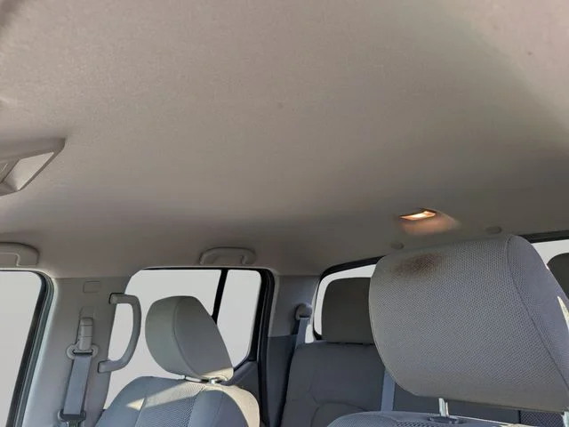 Used 2018 Silver Nissan SV image 18