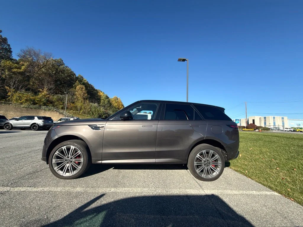 Certified Used 2025 Brown Land Rover Dynamic SE image 3