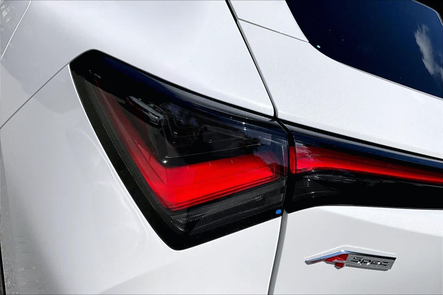 Used 2025 Platinum White Pearl Acura w/A-Spec Package image 28