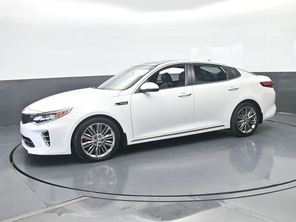 2016 Kia Optima SXL AT Turbo's photo