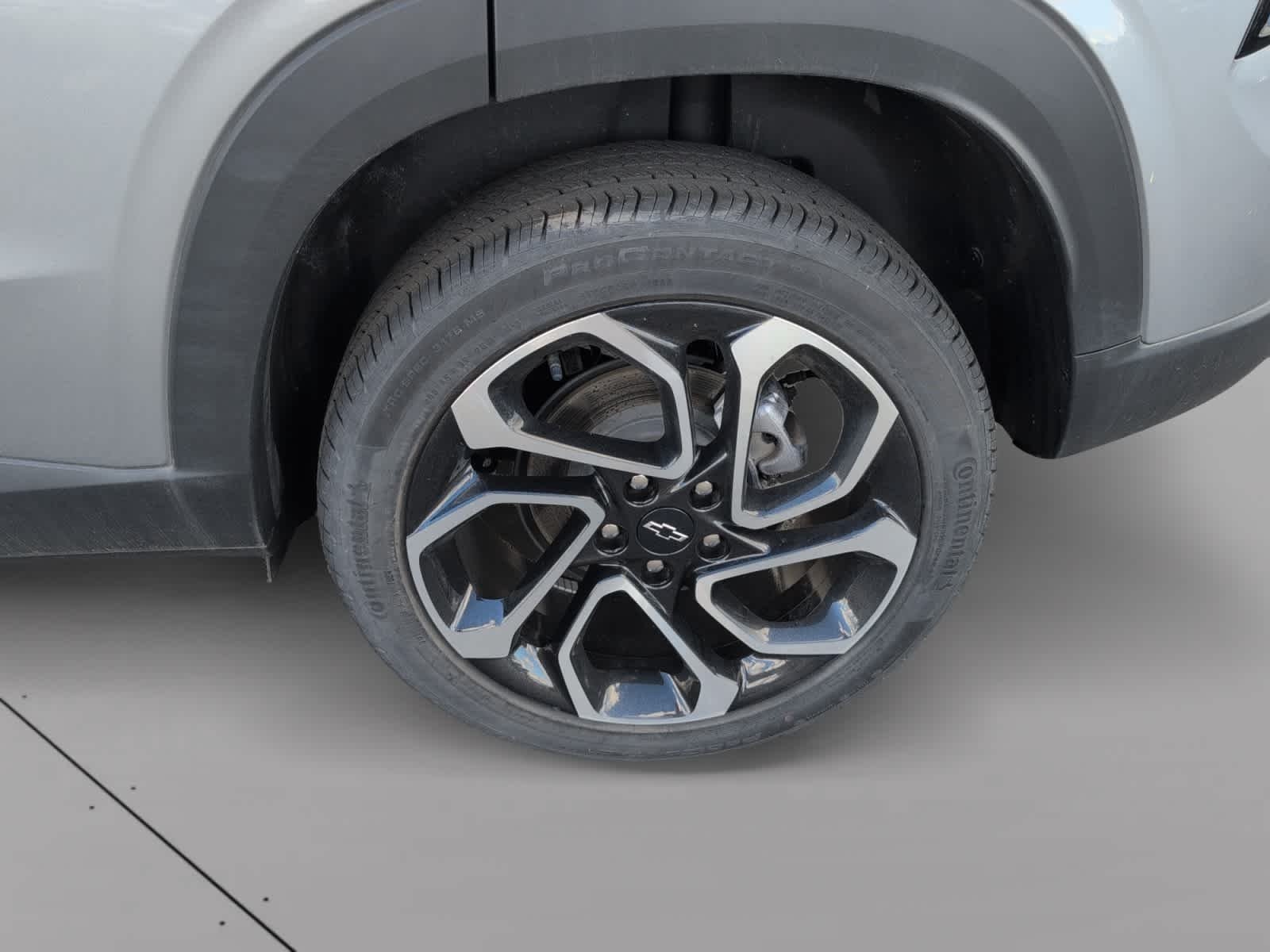 Used 2025 Sterling Gray Metallic Chevrolet 2RS image 24
