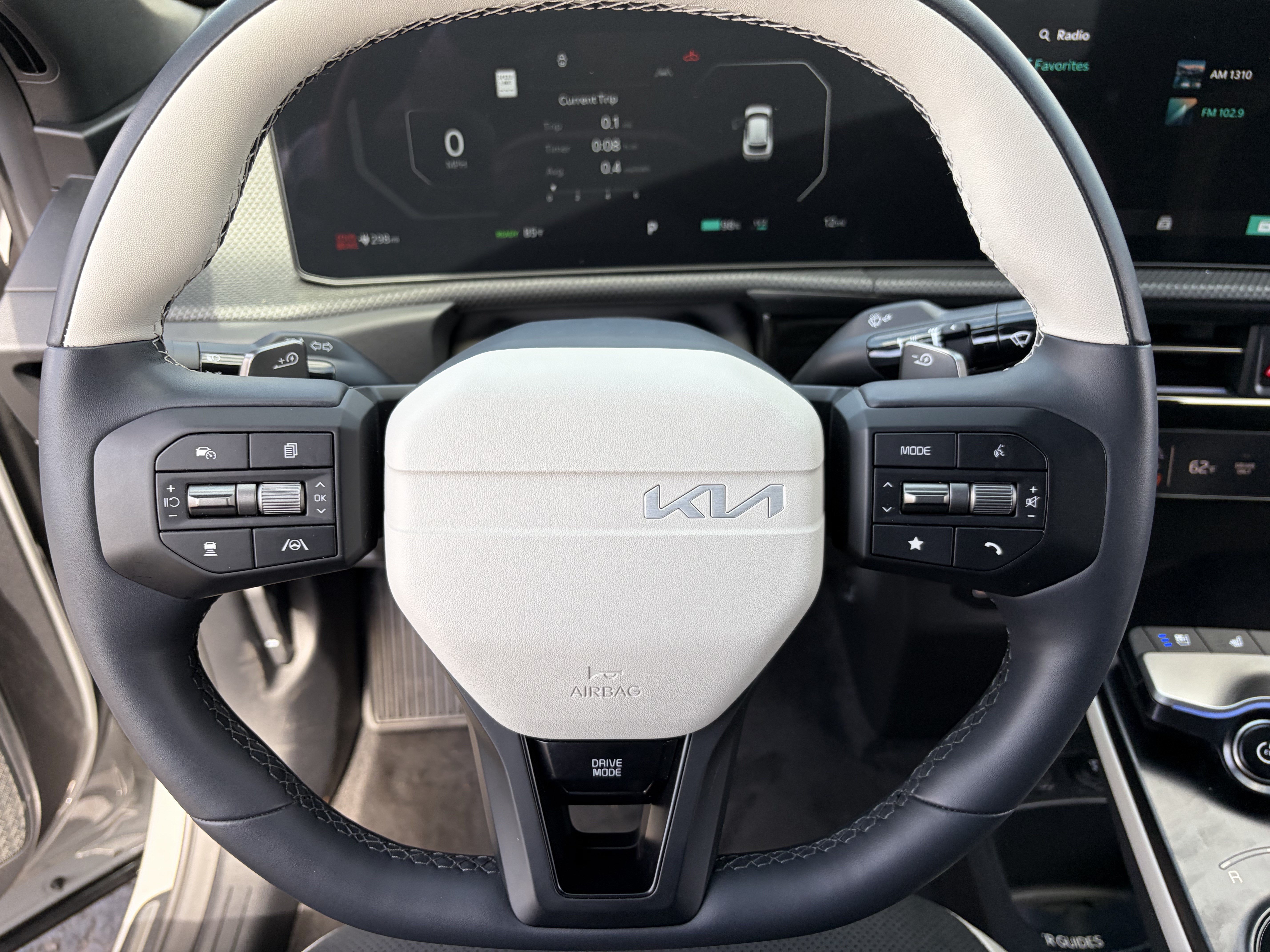New 2026 Wolf Gray Kia GT-LINE image 21