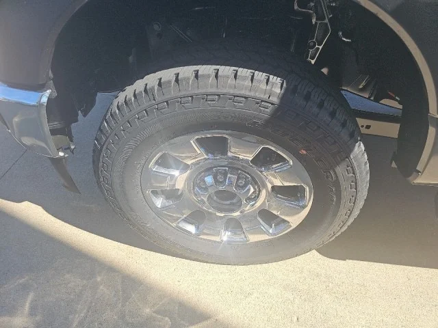 New 2026 Carbonized Gray Metallic Ford F-250® Lariat® image 48