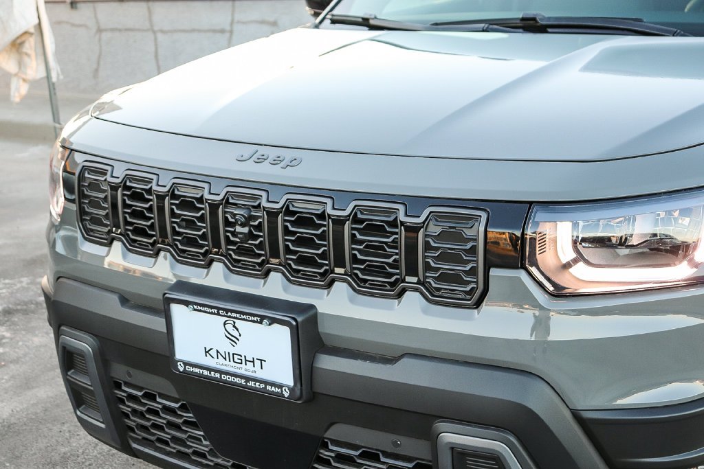 New 2026 Sting-Gray Clearcoat Jeep Overland image 5