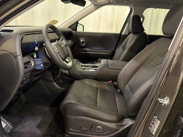 New 2026 Titan Charcoal Pearl Hyundai SEL Premium 8P image 14
