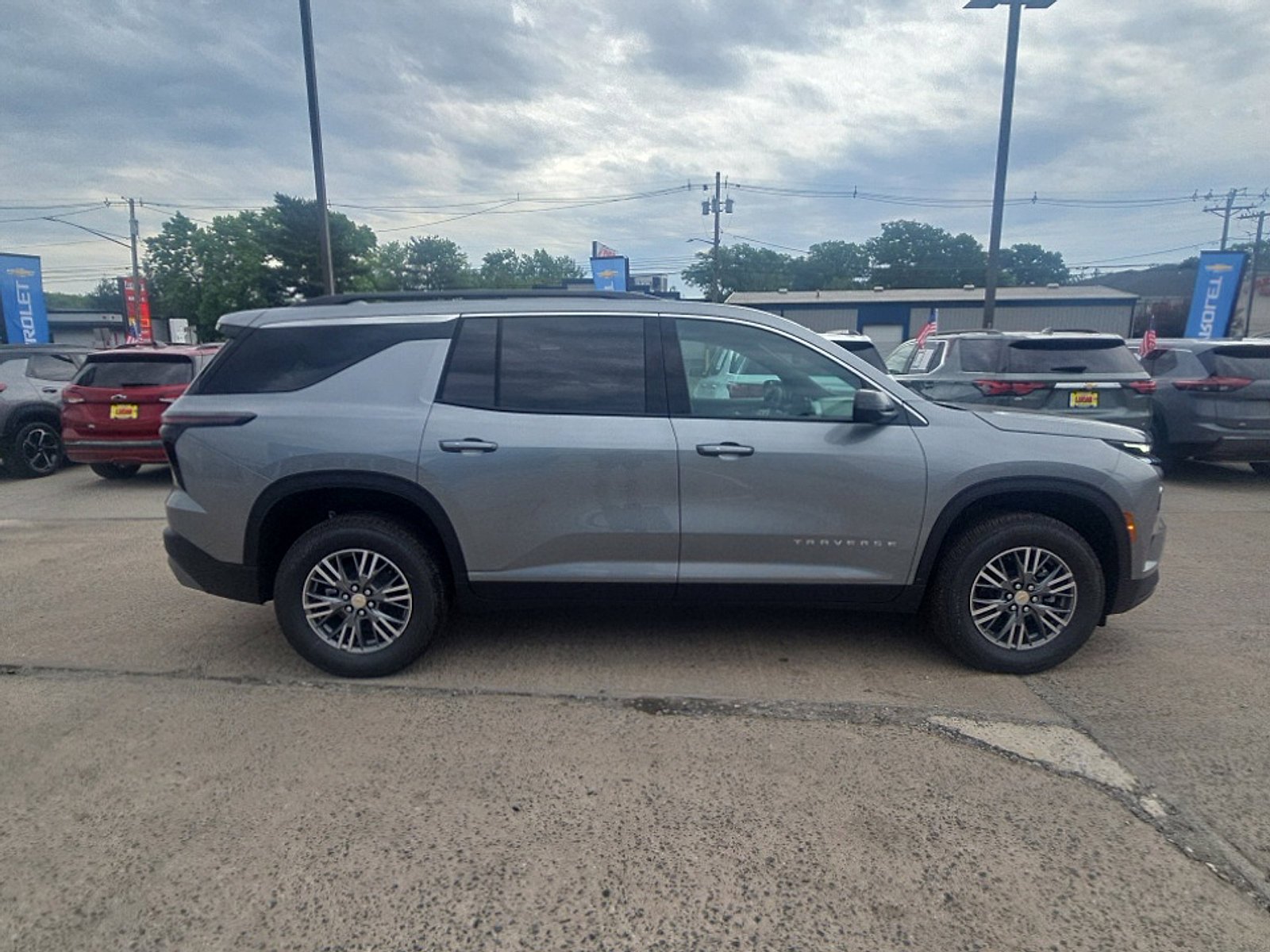 2026 Chevrolet Traverse LT - Photo 6