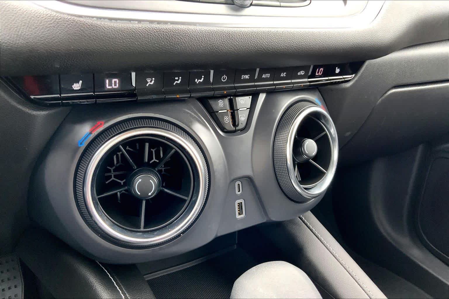 Used 2025 Summit White Chevrolet LT image 34