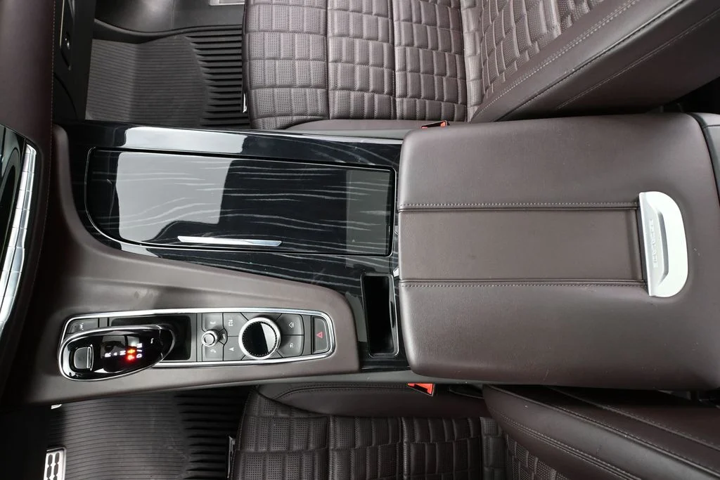 2024 Cadillac Escalade V-Series - Photo 30