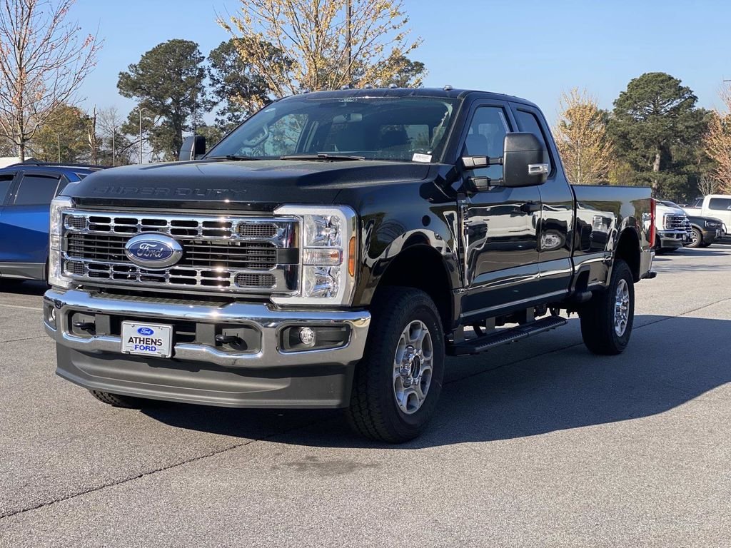New 2026 Black Ford XLT image 6