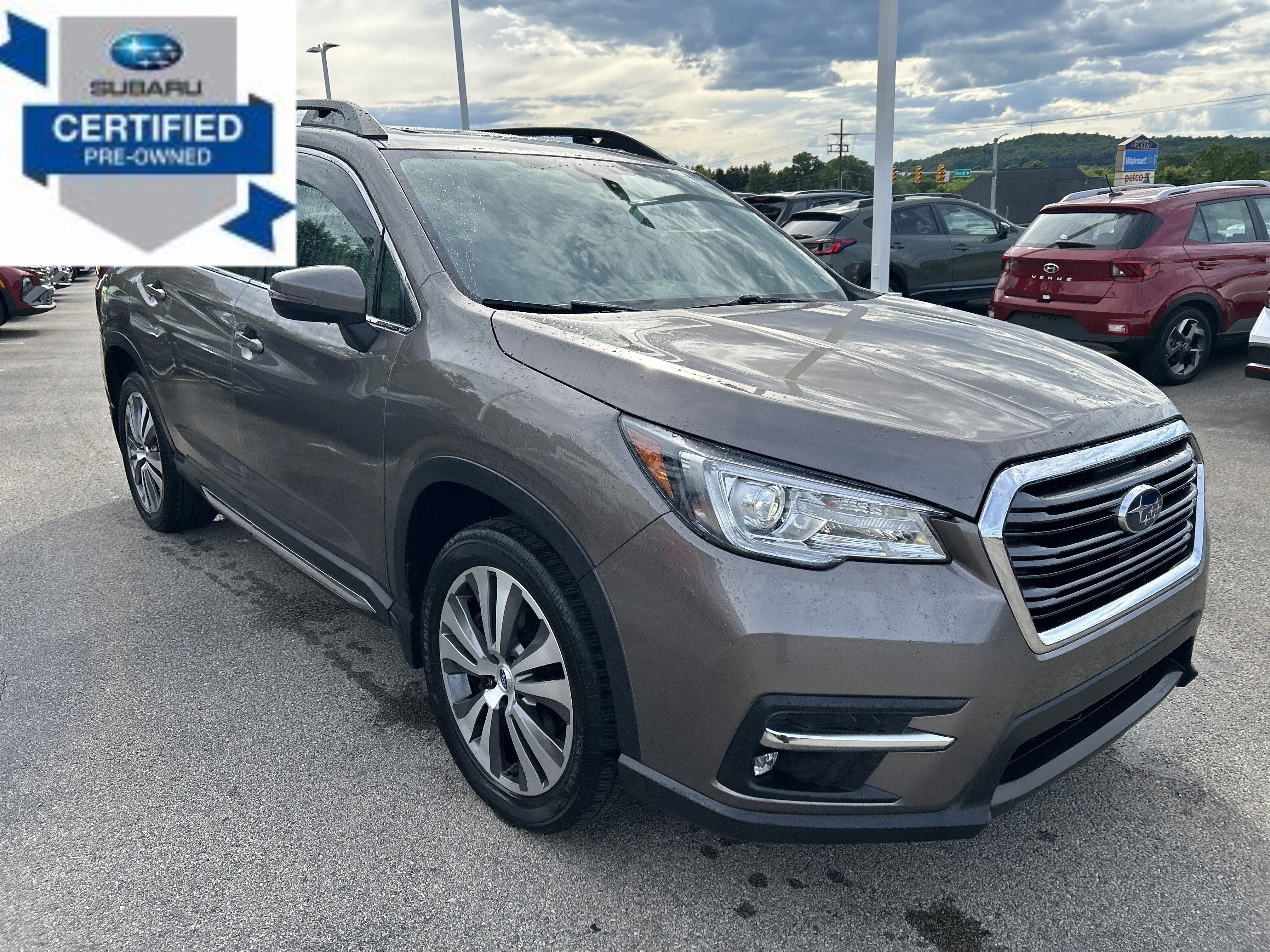 2022 Subaru Ascent Limited 7 Passenger's photo