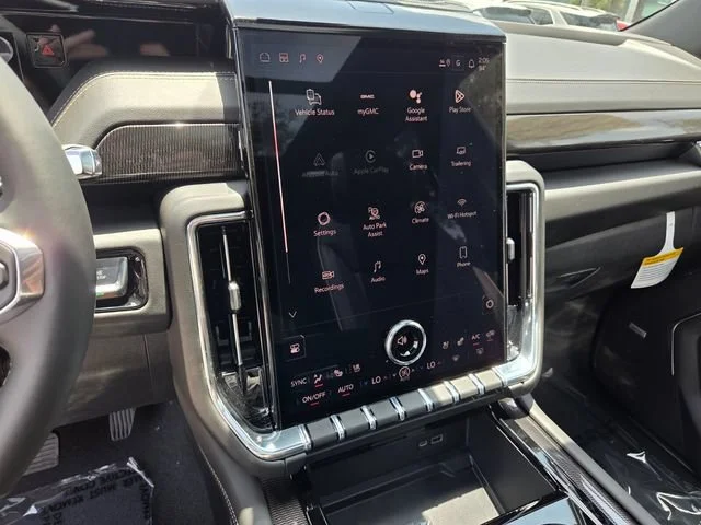 New 2026 Sterling Metallic GMC Elevation image 25